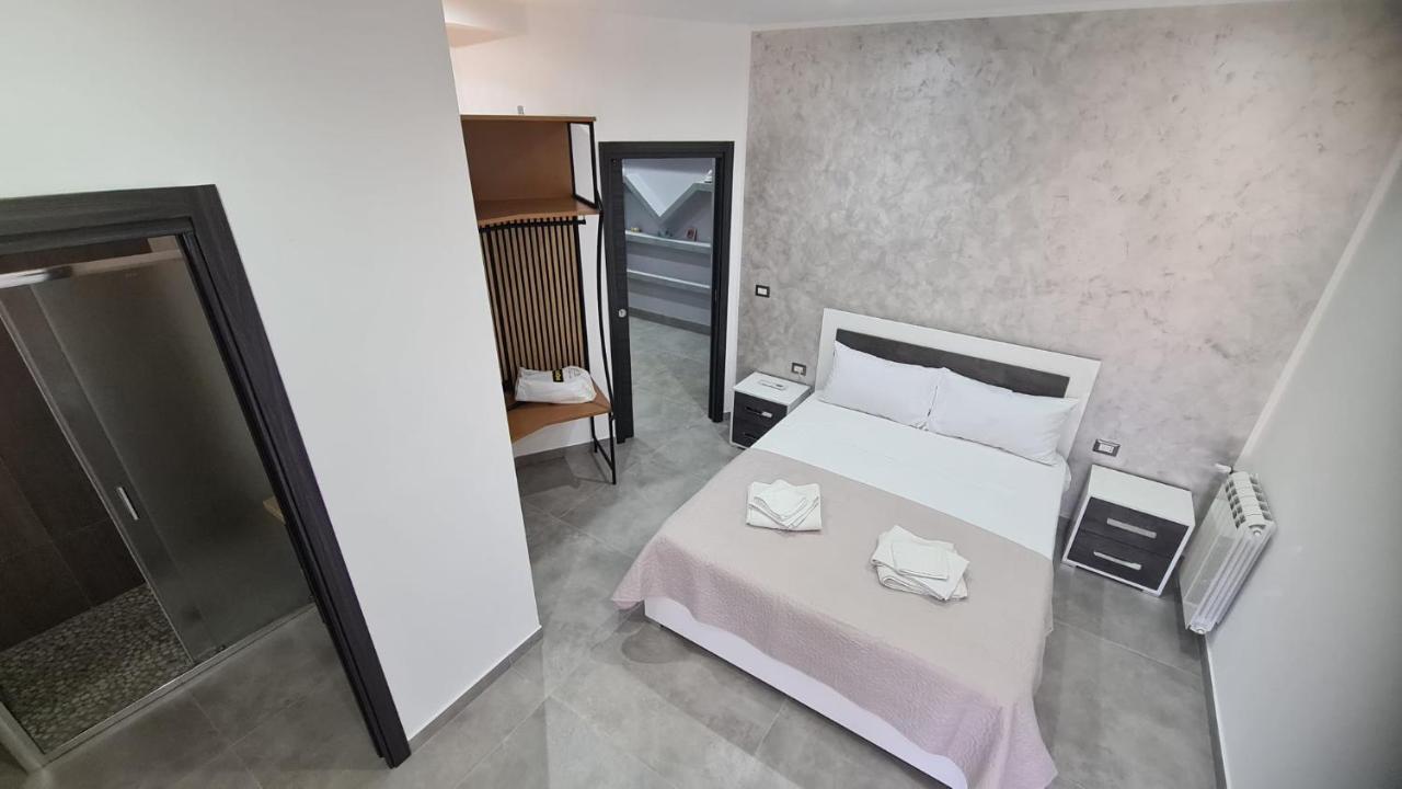 Casa Veneziano Bed & Breakfast Messina Exterior photo