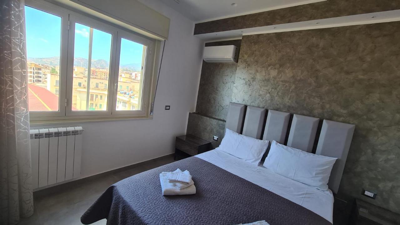 Casa Veneziano Bed & Breakfast Messina Exterior photo